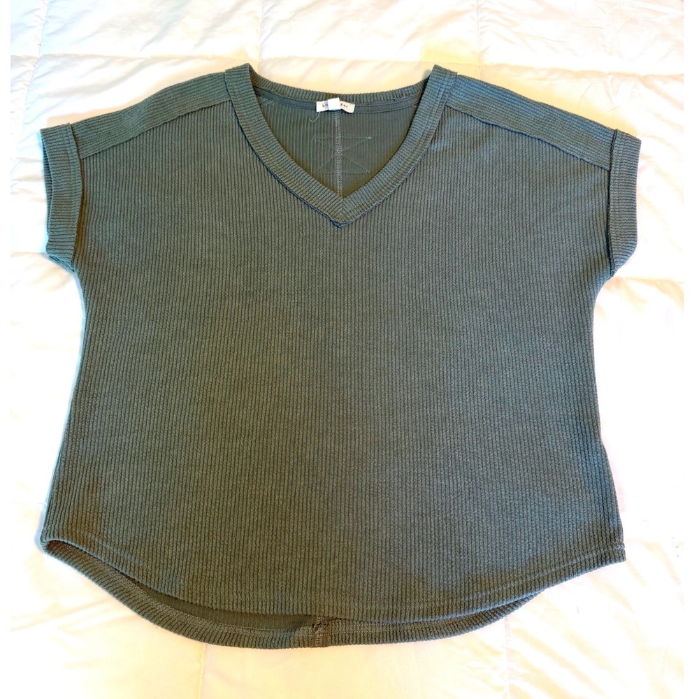 Blu Pepper Top Women Large Green Excellent Waffle Knit V-Neck Cuffed Sleeve